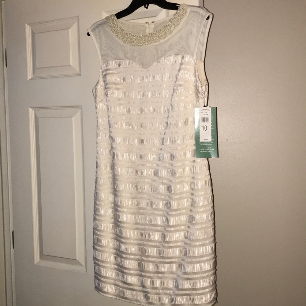 Elegant off white pearl neckline sheath dress